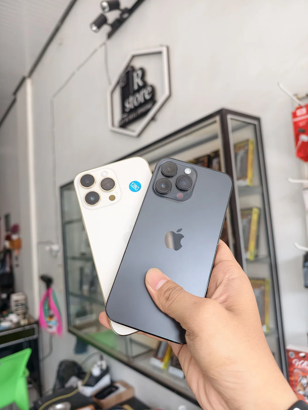 Foto iPhone 14 Pro Max Ex iBox di RStore Rawajitu